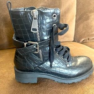 Mia combat boots